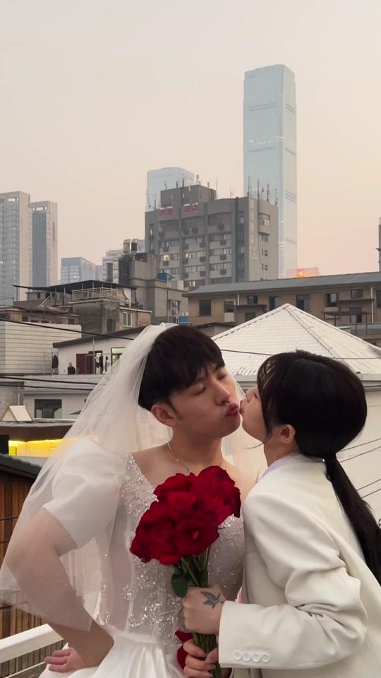 小辰吾妮