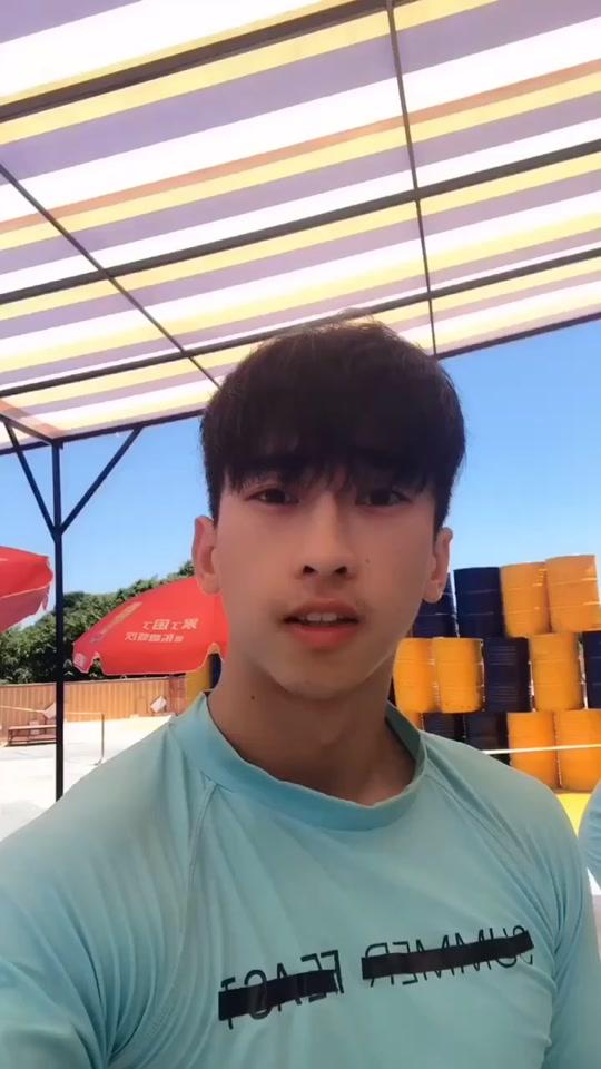 丁浩哲