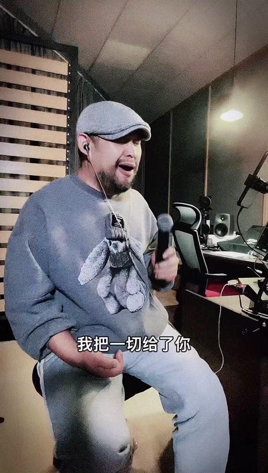 李哲流浪歌手大哲