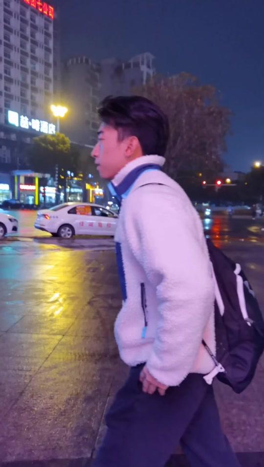 丁浩哲