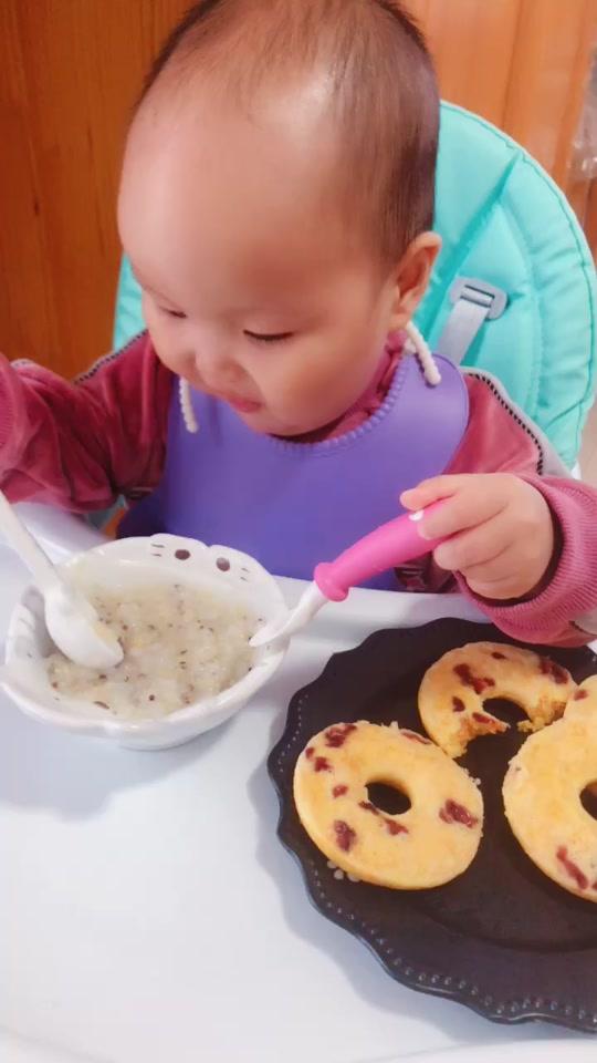 创意可爱儿童陶瓷碗家用饭碗卡通碗餐具套装汤碗个性面碗甜品碗
