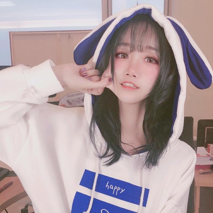 殇殇小荔枝 抖音id: 登录后查看 抖音app扫码直达 查看带货数据 去抖