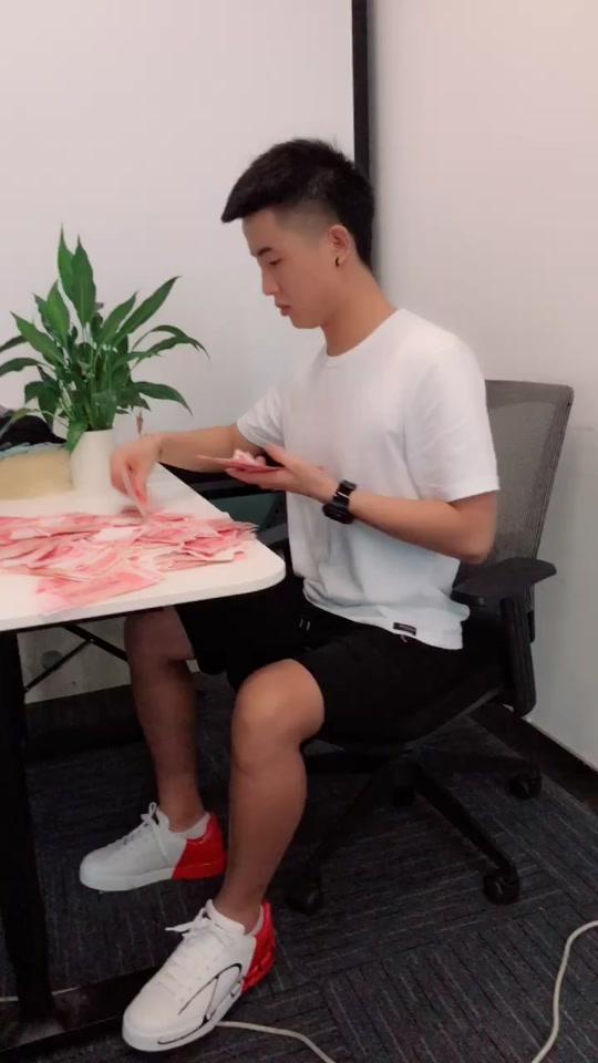 张梦伟_张梦伟个人资料_张梦伟直播间_18183kol_18183网红站