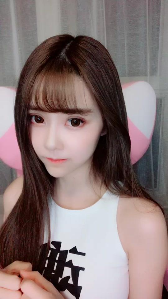suki~视频时长:11秒2018/09/24 01:09:100.1w0.