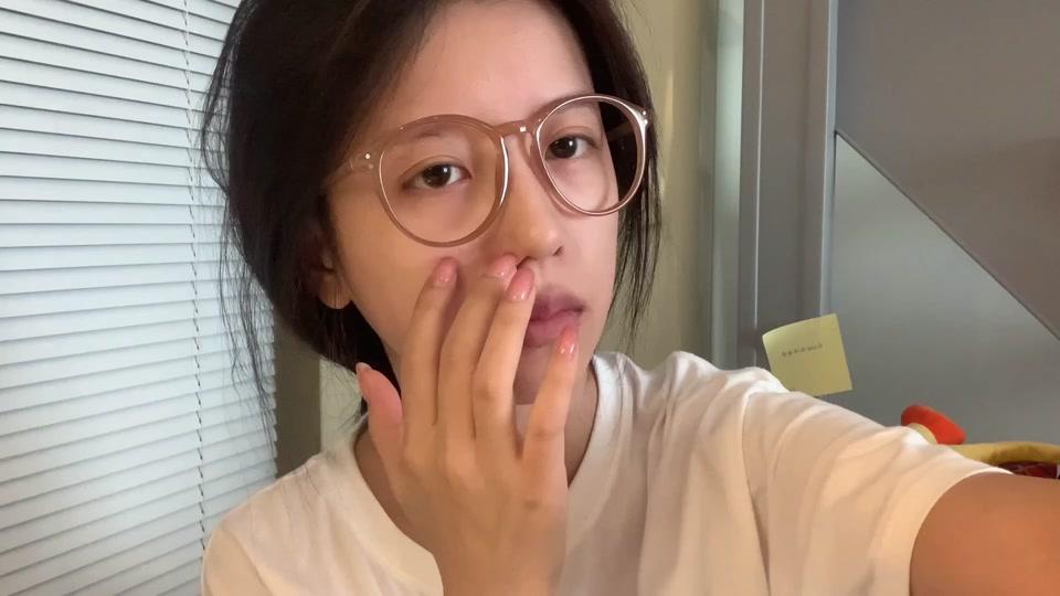 小苏不苏_小苏不苏个人资料_小苏不苏直播间_18183kol_18183网红站