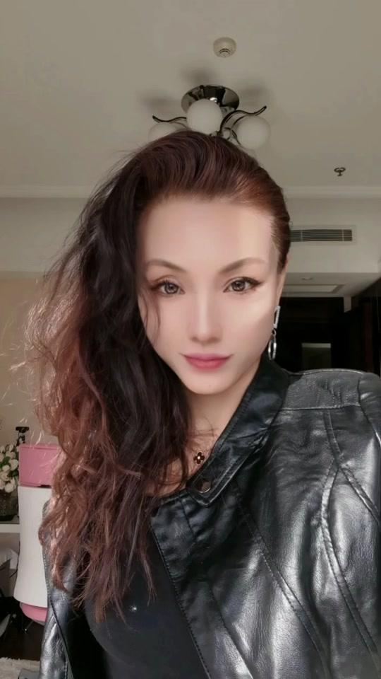 莉莎_莉莎个人资料_莉莎直播间_18183kol_18183网红站