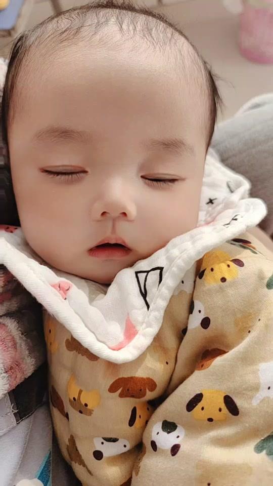 睡着的样子最可爱 #今日份的小可爱已上线 #愿宝贝健康快乐的茁壮成长