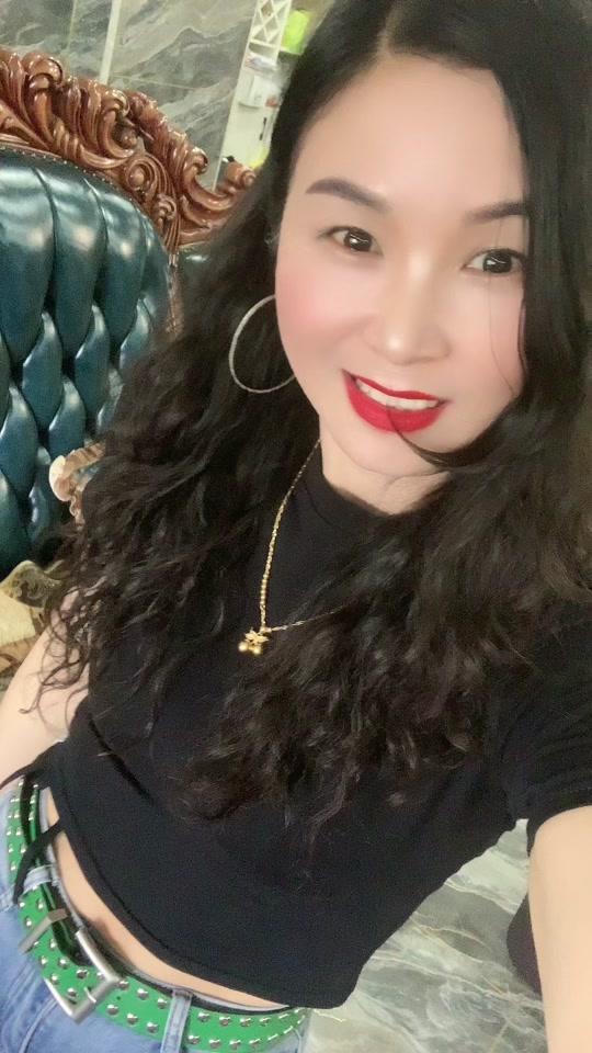 庞婷婷服装店_庞婷婷服装店个人资料_庞婷婷服装店直播间_18183kol