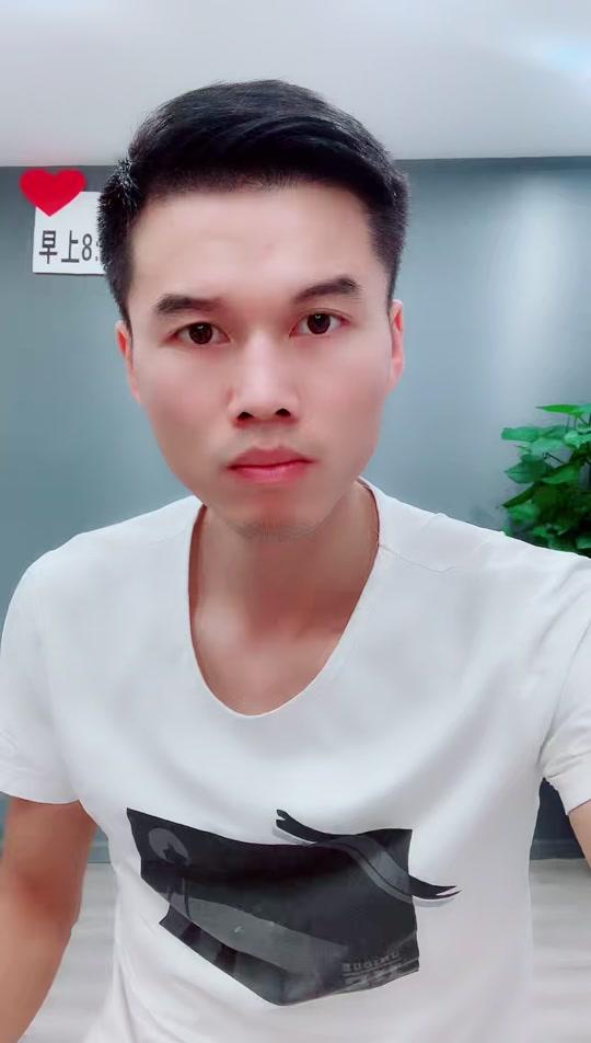 个人资料_修哥爱健身(在修哥爱运动直播)直播间_18183kol_18183网红站