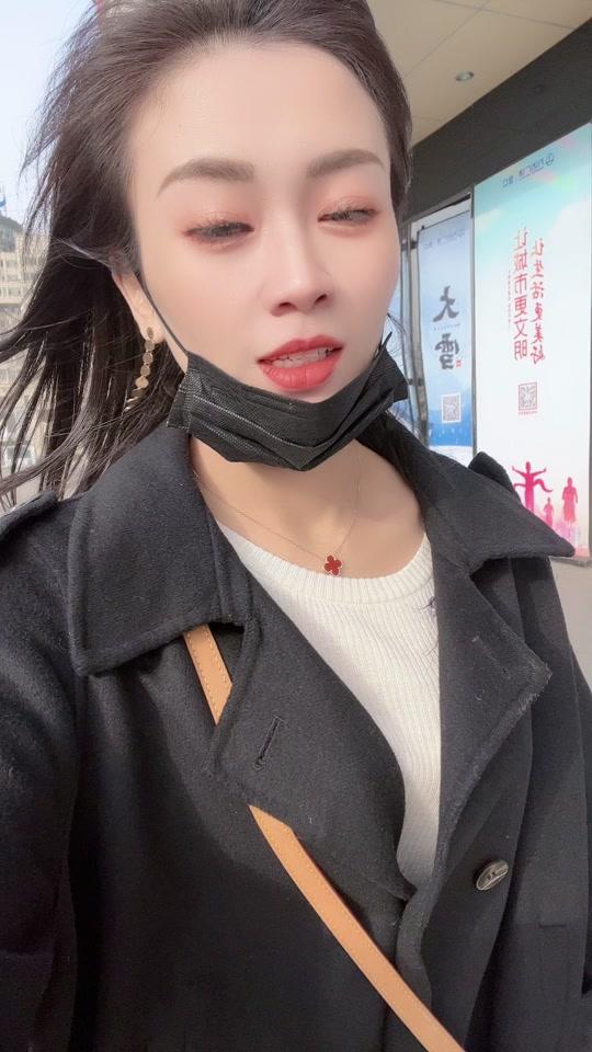 莉莉92唱情歌个人资料_莉莉92唱情歌直播间_18183kol_18183网红站