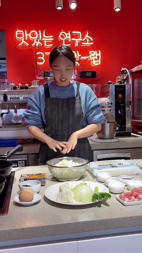 韩国美食主播kim