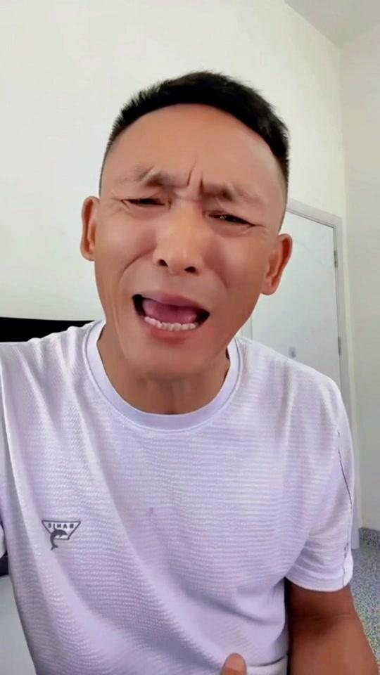 搞笑#幽默搞笑 #创作人计划 #抖音小助手 @爆笑三江锅 @九红哥