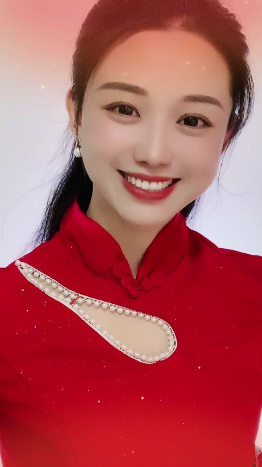 我叫小凤_我叫小凤个人资料_我叫小凤直播间_18183kol_18183网红站