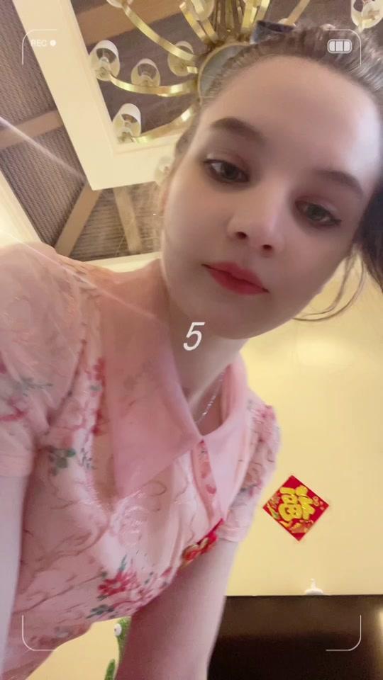 阿丽娜和本本的生活号