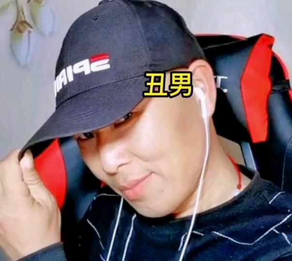 6w视频概览简介:我就是一位卡车司机,从下载抖音小视频后,喜