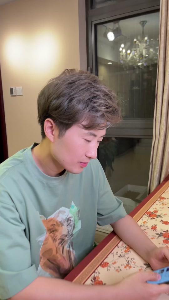 杨公子要上进_杨公子要上进个人资料_杨公子要上进直播间_18183kol