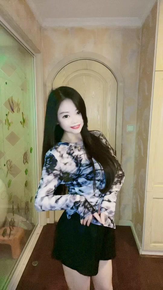 可爱的大眼睛_可爱的大眼睛个人资料_可爱的大眼睛直播间_18183kol