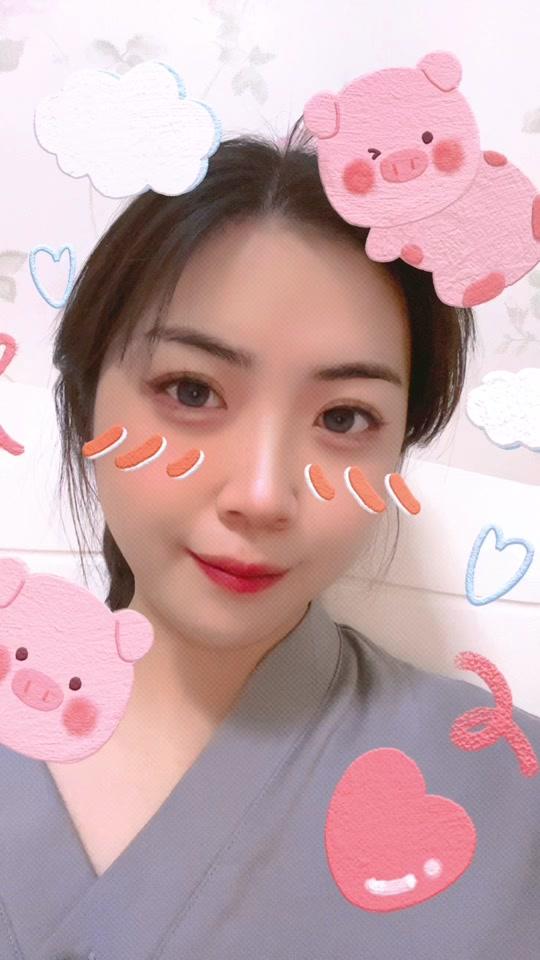 周周__周周_个人资料_周周_直播间_18183kol_18183网红站