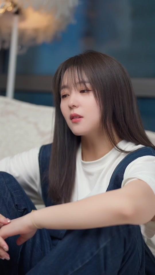 祝闪闪_祝闪闪个人资料_祝闪闪直播间_18183kol_18183网红站