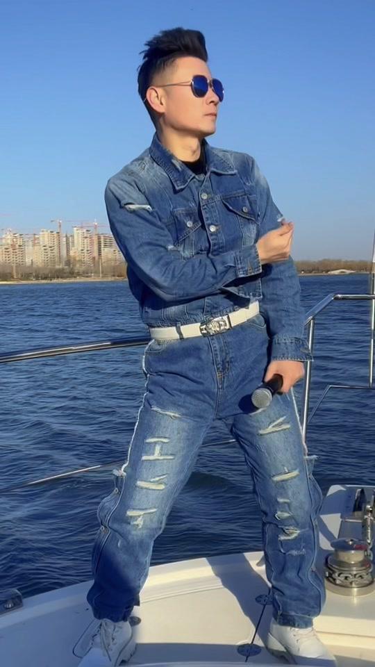 阿龙(户外唱歌)_阿龙(户外唱歌)个人资料_阿龙(户外唱歌)直播间_18183