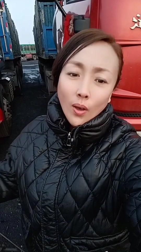 兰兰 卡车女司机_兰兰 卡车女司机个人资料_兰兰 卡车女司机直播间