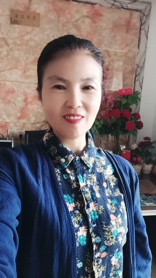 悠悠首播_悠悠首播个人资料_悠悠首播直播间_18183kol_18183网红站