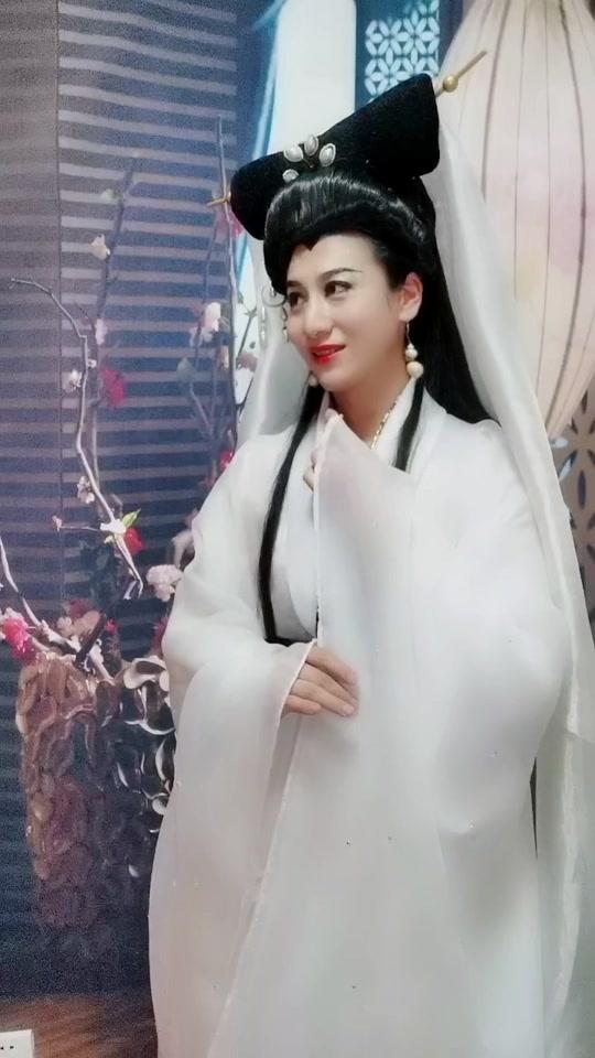 白美人杨肖玉