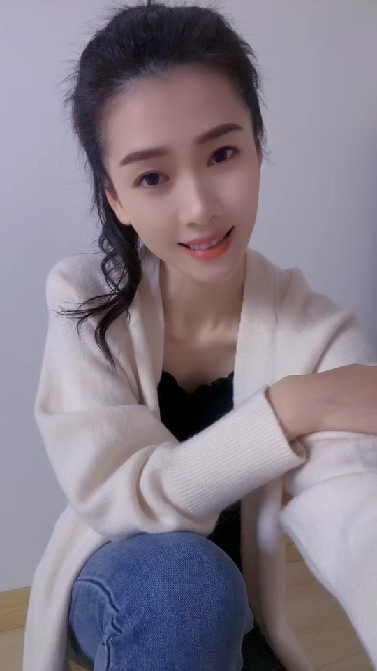 小梦.个人资料_小梦.直播间_18183kol_18183网红站