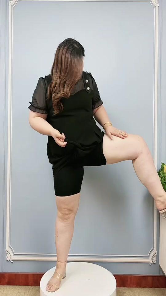 莉姐大码穿搭_莉姐大码穿搭个人资料_莉姐大码穿搭直播间_18183kol