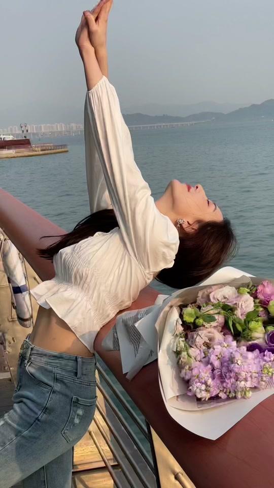 妮妮妮_妮妮妮个人资料_妮妮妮直播间_18183kol_18183网红站