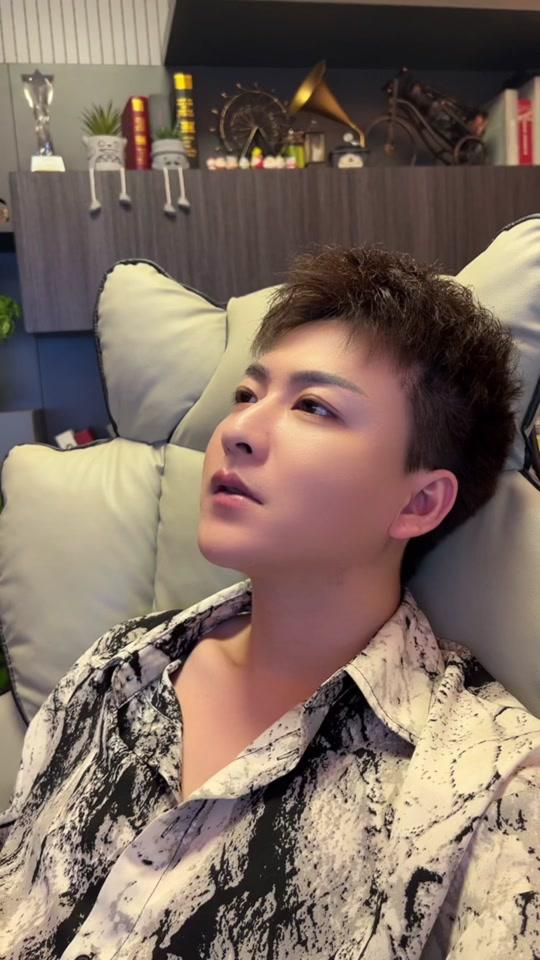 伤帅(仅此一号)_伤帅(仅此一号)个人资料_伤帅(仅此一号)直播间_18183