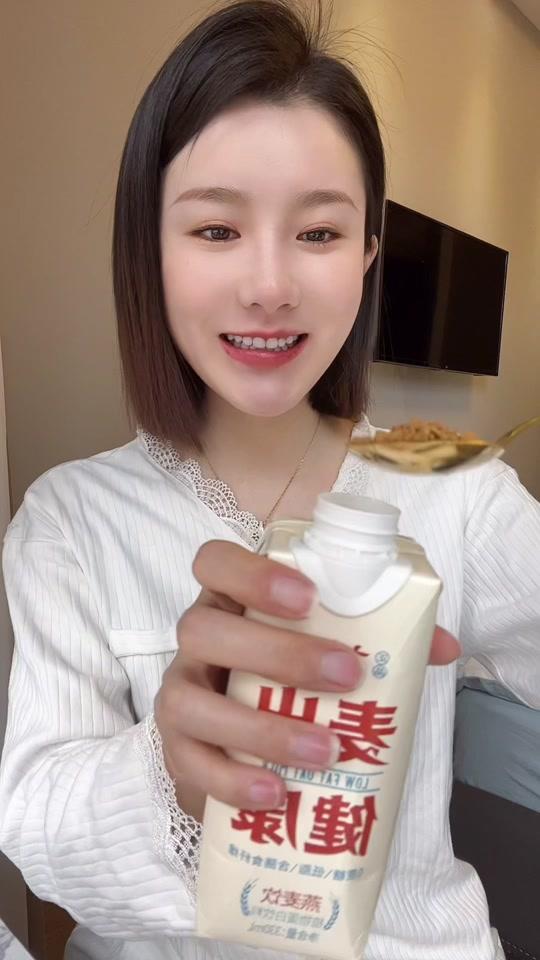 屋_未未的零食屋个人资料_未未的零食屋直播间_18183kol_18183网红站