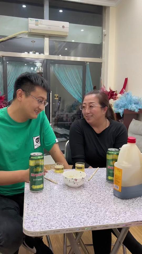 1w212视频详情希望咱家老赵快点好起来,大家也要注意身体,老赵加油.
