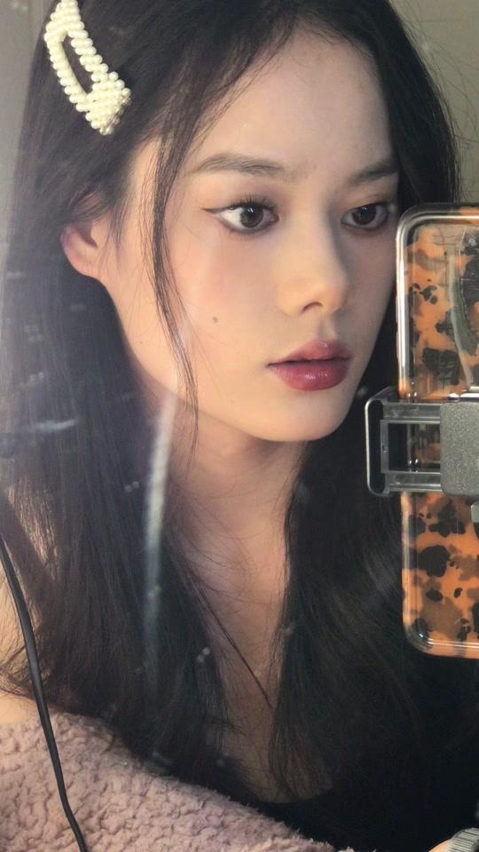 单眼皮的阿楠_单眼皮的阿楠个人资料_单眼皮的阿楠直播间_18183kol