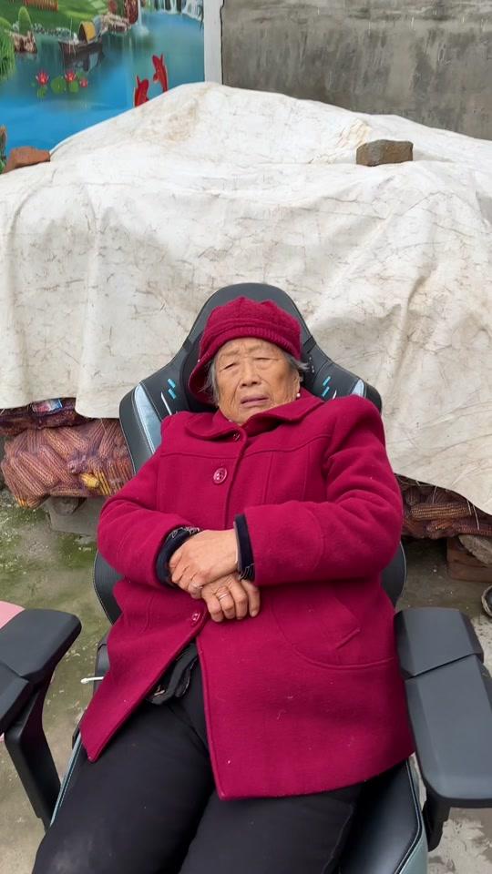 来给c罗梅西应援了#上pico看世界杯球近了 #张若宇的卑微生活视频时长