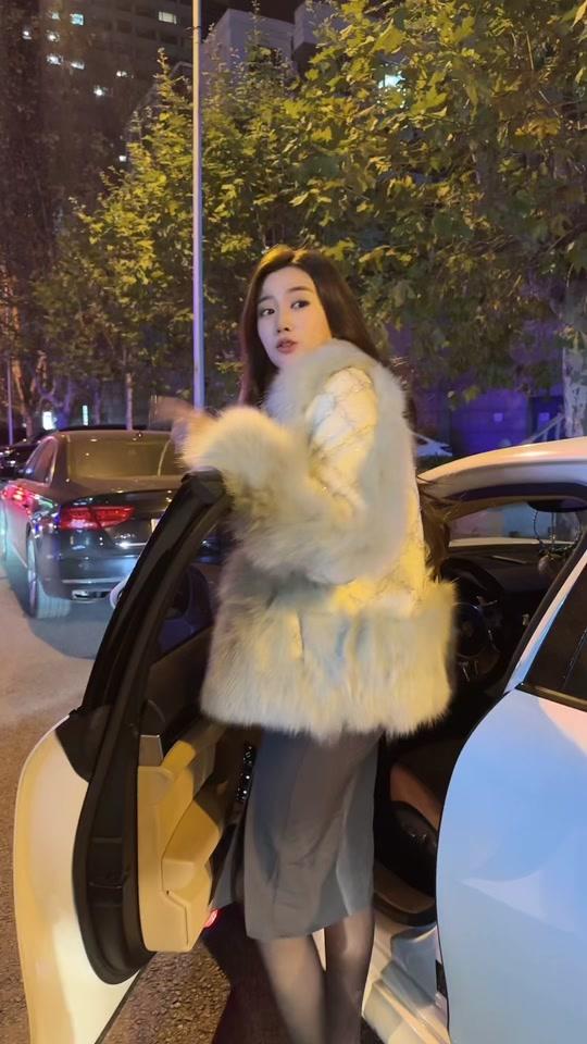 小羽毛有个小虎牙91_小羽毛有个小虎牙91个人资料_小羽毛有个小