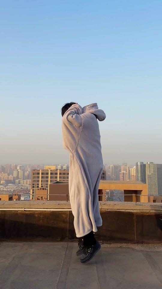 阿森同学_阿森同学个人资料_阿森同学直播间_18183kol_18183网红站