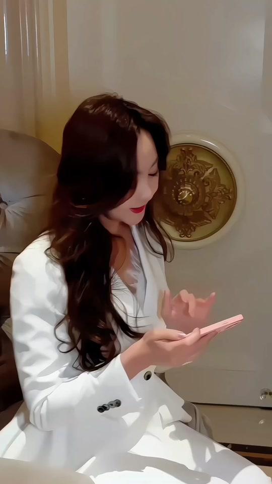 鱼妖妖·主持人诗瑶_鱼妖妖·主持人诗瑶个人资料_鱼妖妖·主持人诗瑶