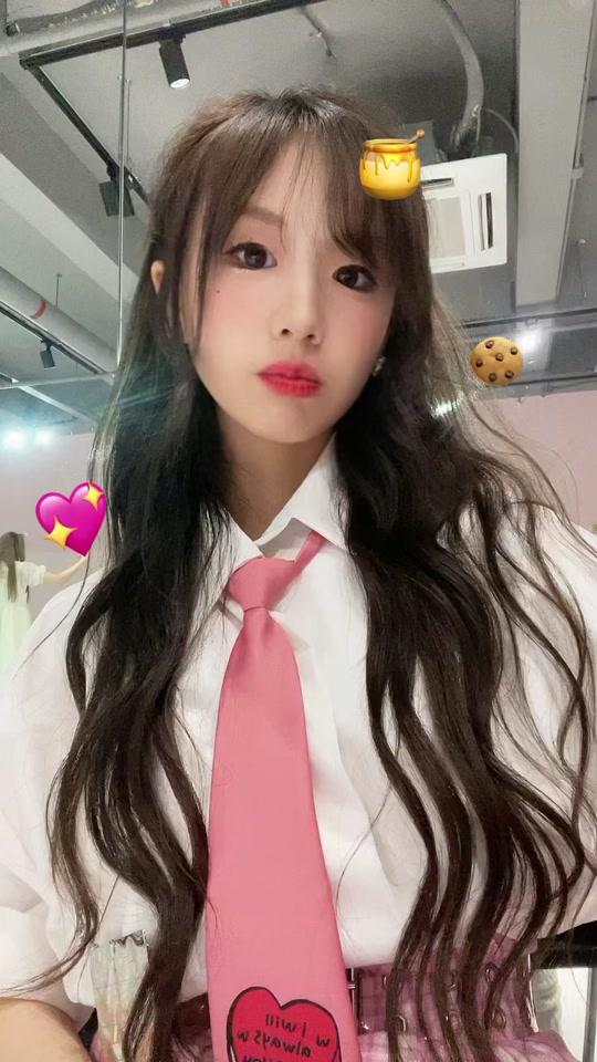 4w2022/10/09 17:10:52视频时长:12秒眼神逐渐变呆97#文静小女生