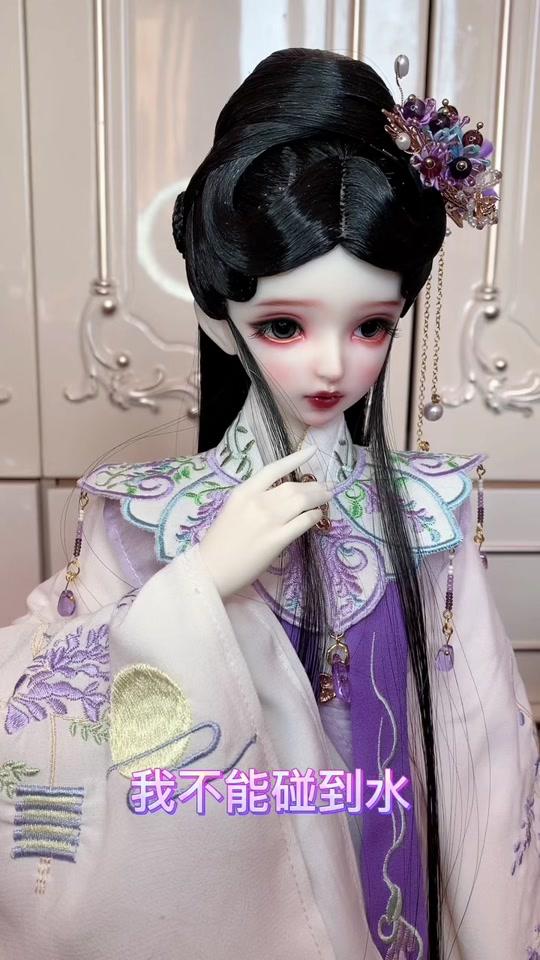 0w34视频详情#bjd妆面#娃圈#古风娃衣 你来时携风带雨,我无处可避,你