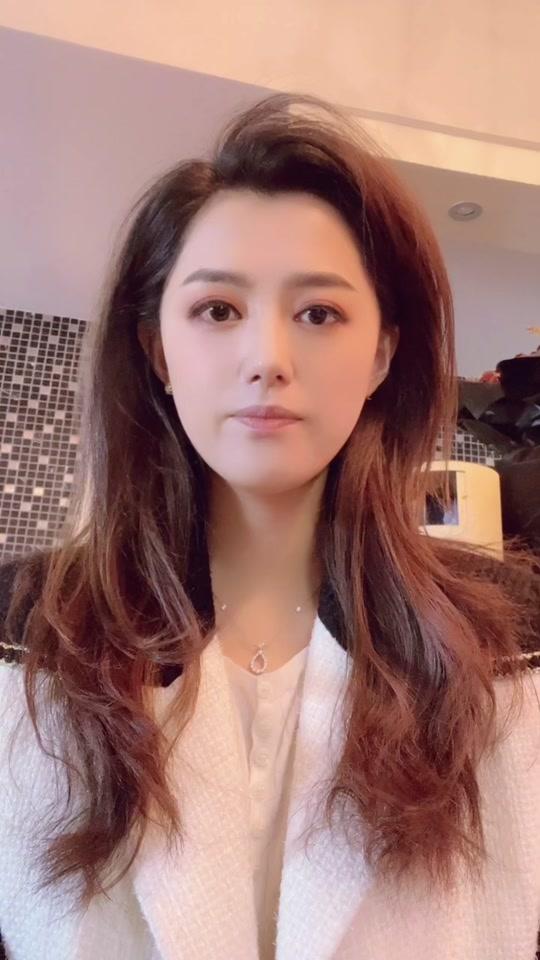 主持人伟佳_主持人伟佳个人资料_主持人伟佳直播间_18183kol_18183网