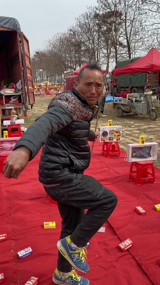 左手圈王_左手圈王个人资料_左手圈王直播间_18183kol_18183网红站