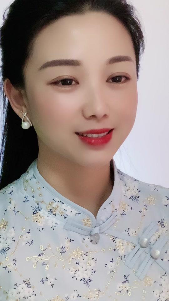 我叫小凤_我叫小凤个人资料_我叫小凤直播间_18183kol_18183网红站
