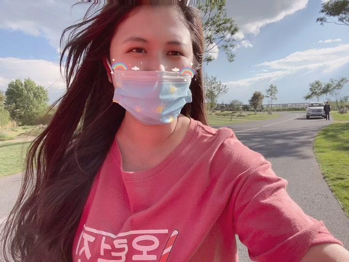 张鹤伦的小娟儿