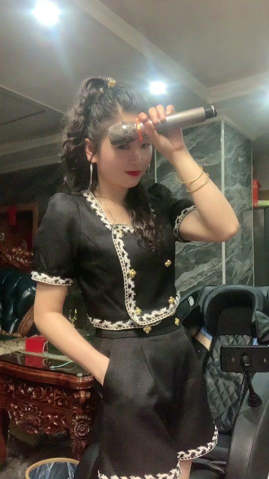 庞婷婷服装店_庞婷婷服装店个人资料_庞婷婷服装店直播间_18183kol