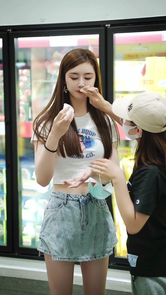 一米八李以沫_一米八李以沫个人资料_一米八李以沫直播间_18183kol