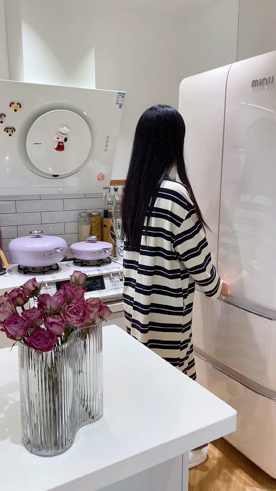 是雪儿啊_是雪儿啊个人资料_是雪儿啊直播间_18183kol_18183网红站