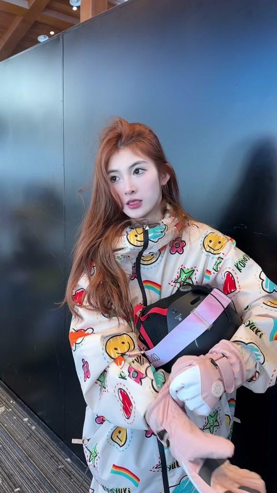 丸糯_丸糯个人资料_丸糯直播间_18183kol_18183网红站