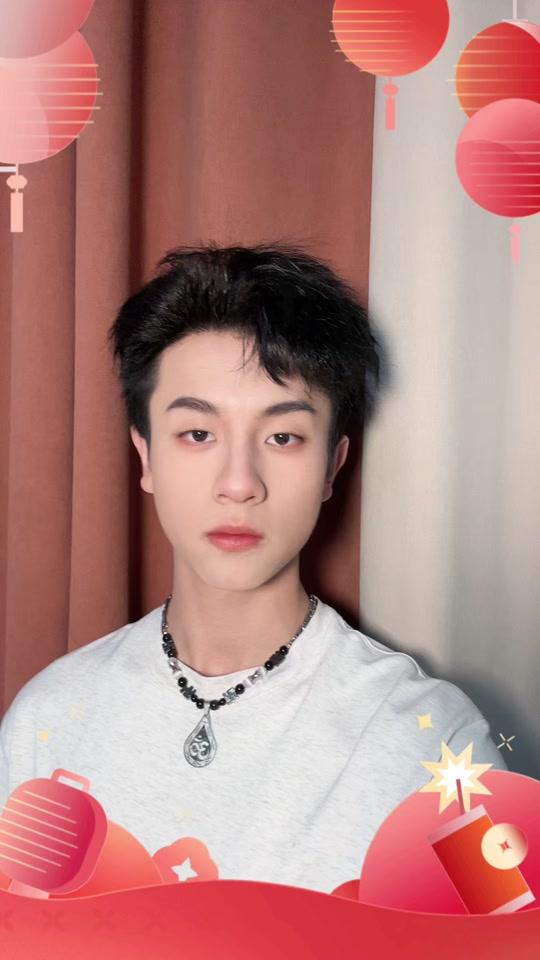 30来看#湖南卫视华人春晚  #温暖中国年 #剪出你的新年兔 #抖音特效