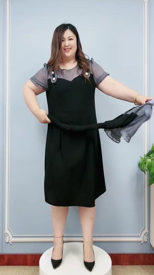 莉姐大码穿搭_莉姐大码穿搭个人资料_莉姐大码穿搭直播间_18183kol